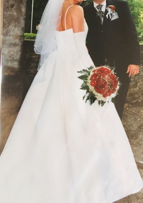 Second Hand Brautkleid Valrie Kleemeier Prinzessin Gr. 36 Valerie Foto 1