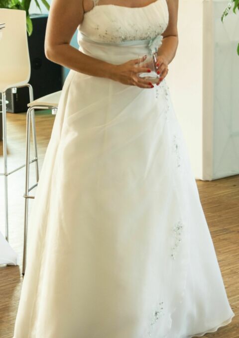 Second Hand Brautkleid A-Linie Gr. 38 Maßgeschneidert Foto 1
