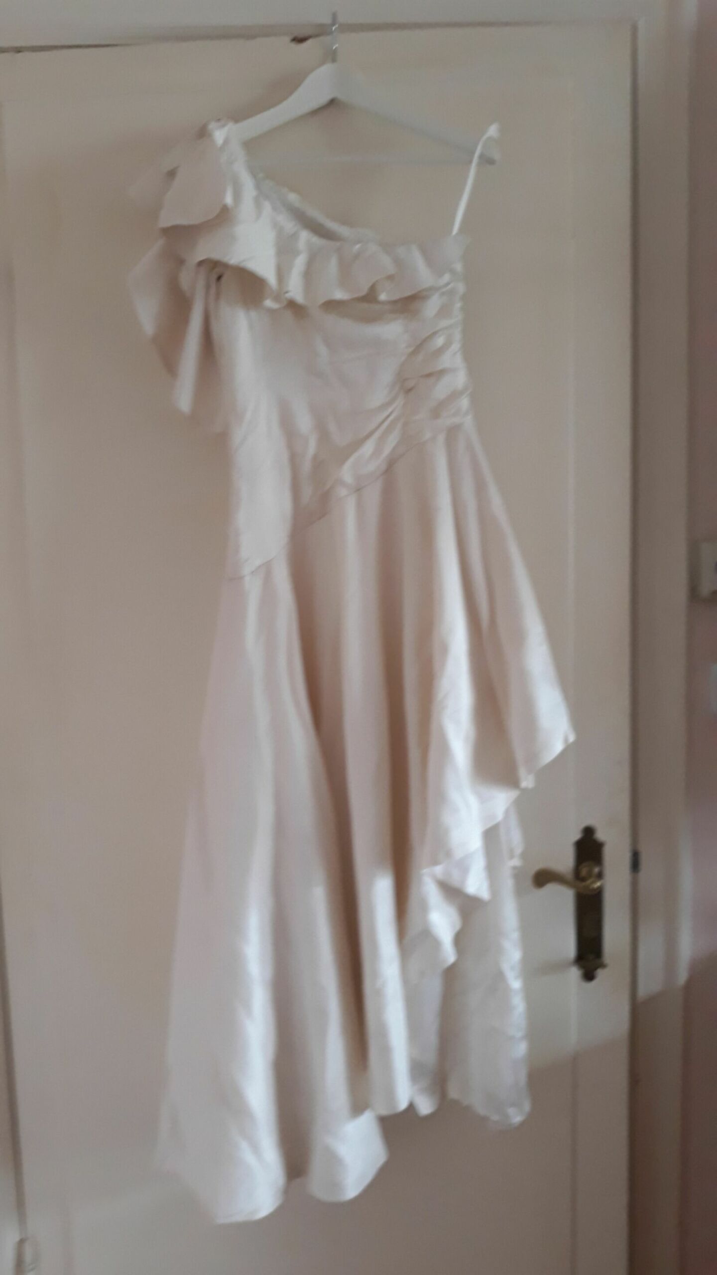 Second Hand Brautkleid Modellkleid, individuell angefertigt A-Linie Gr. 36 Maßgeschneidert Foto 5