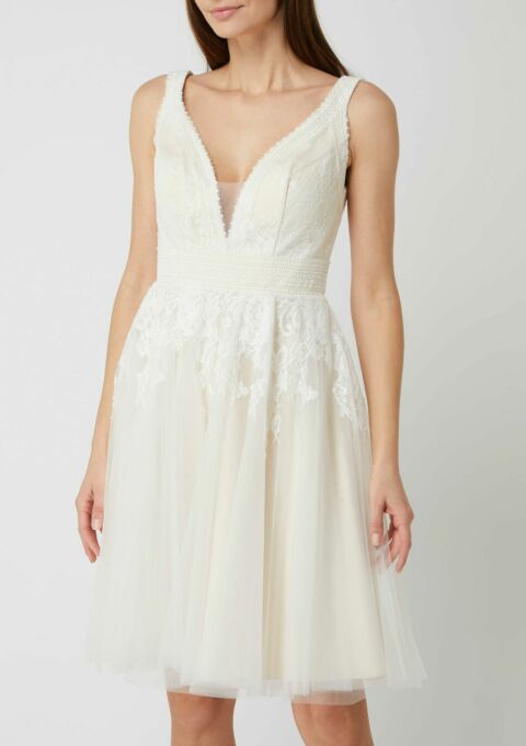 Brautkleid Luxuar Fashion Standesamt Foto 1