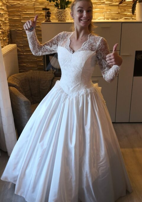 Second Hand Brautkleid Prinzessin Gr. 36 Maßgeschneidert Foto 1
