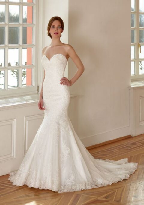 Second Hand Brautkleid Diane Legrand Style 5225 Farbe Ivory (creme) Fit and Flare Gr. 38 Foto 1