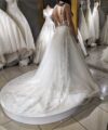 Second Hand Brautkleid Neu ungetragen.Würde extra angefertigt inspiriert von der Marke Berta A-Linie Gr. 36 Maßgeschneidert Neu & ungetragen Foto 1