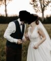 Second Hand Brautkleid White One / St. Patrick / Pronovias Anpu A-Linie Gr. 36 Maßgeschneidert Foto 1