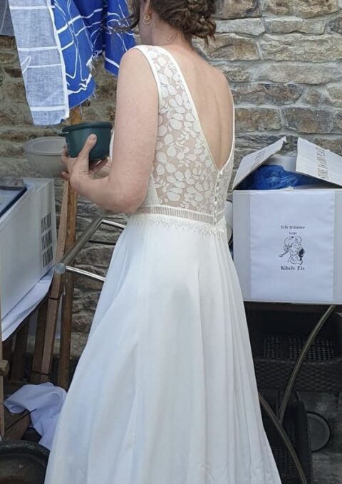 Second Hand Brautkleid Rembo Styling A-Linie Gr. 38 Foto 1