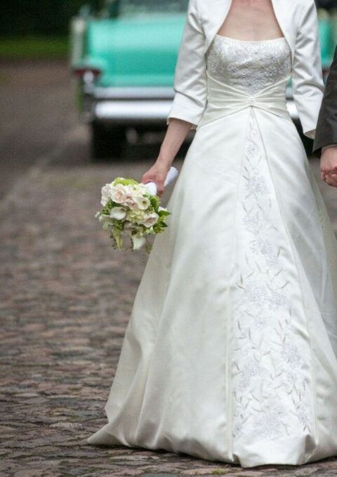 Second Hand Brautkleid Luxuar 7002 Prinzessin Gr. 36 Foto 1