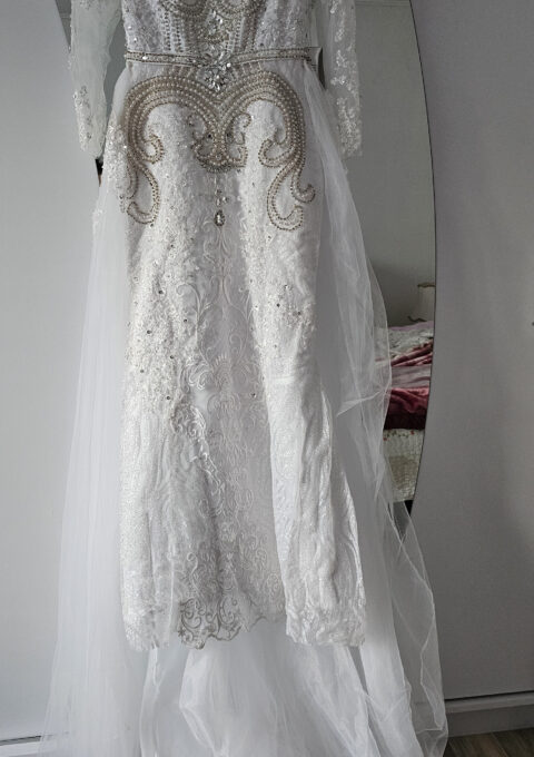 Second Hand Brautkleid A-Linie Gr. 36 Maßgeschneidert Neu & ungetragen Foto 1