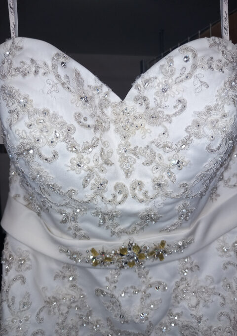 Second Hand Brautkleid Brautstudio Offenborn A-Linie Gr. 36 Neu & ungetragen Foto 1