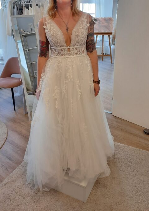 Second Hand Brautkleid Lillian West 66155 A-Linie Gr. 36 Foto 1