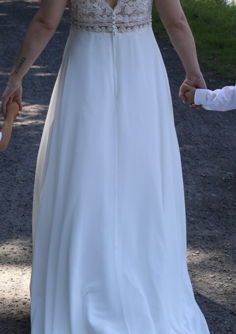 Second Hand Brautkleid A-Linie Gr. 44 Maßgeschneidert Foto 1