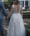 Second Hand Brautkleid Enzoani LAVENDER A-Linie Gr. 38 Foto 4