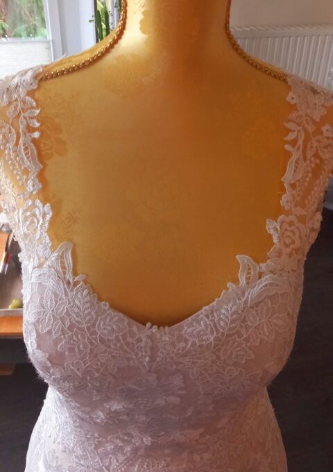 Second Hand Brautkleid Charlotte Emma, Charlotte Logo Emma Charlotte Emma Charlotte Handelsweg 11 1271 EJ Huizen Niederlande Lotus A-Linie Gr. 40 Foto 1