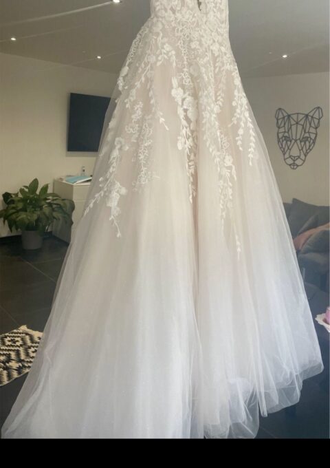 Second Hand Brautkleid Prinzessin Gr. 40 Neu & ungetragen Foto 1