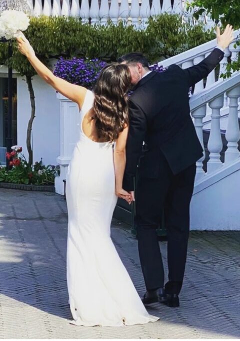 Second Hand Brautkleid True Violet Open back off white Ballkleid Fit and Flare Gr. 38 Foto 1