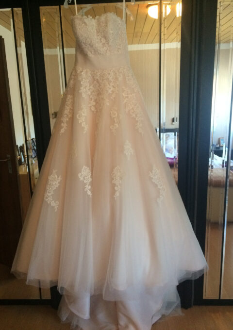Second Hand Brautkleid Eglantine 018/30 Prinzessin Gr. 36 Foto 1