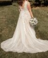 Second Hand Brautkleid Amy Love Zoya / V / Nude / Tüll A-Linie Gr. 42 Maßgeschneidert Foto 3