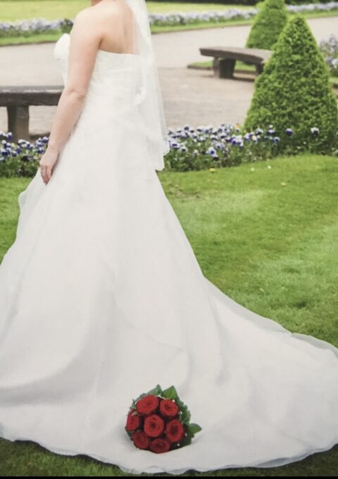Second Hand Brautkleid Hochzeitshaus Haltern A-Linie Gr. 36 Foto 1