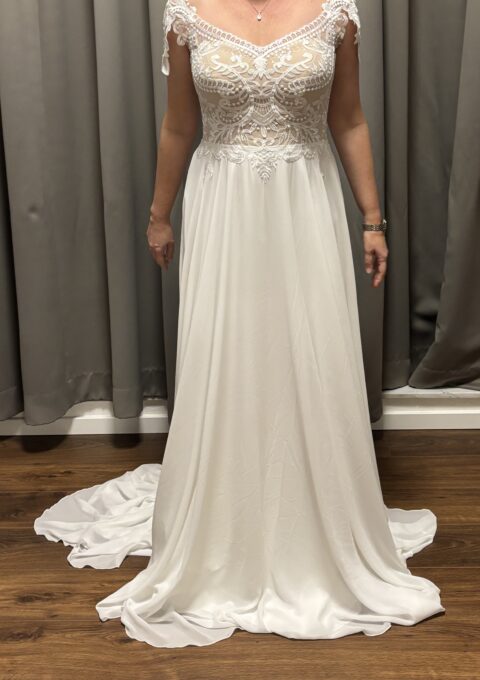 Second Hand Brautkleid Herve Paris Termignon Boho Gr. 40 Neu & ungetragen Foto 1