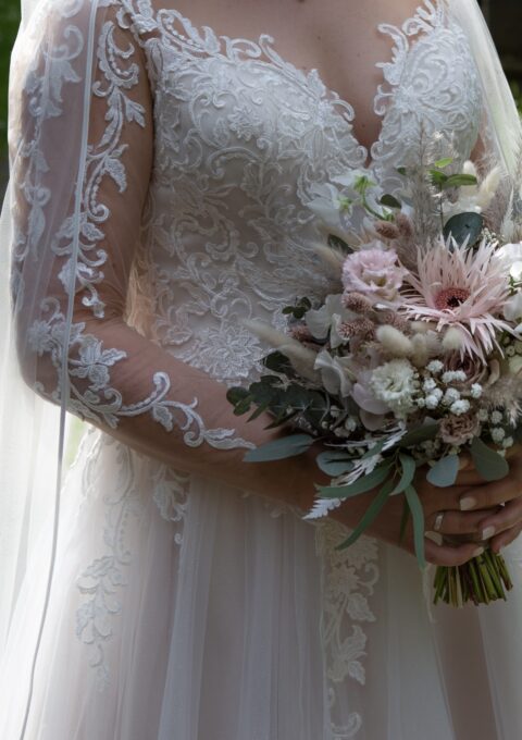 Second Hand Brautkleid Blunny Bridal Blunny Prinzessin Gr. 40 Mageschneidert Foto 1
