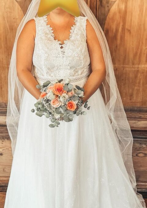 Second Hand Brautkleid Bianco Prinzessin Gr. 50 Maßgeschneidert Foto 1