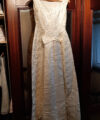 Second Hand Brautkleid Unbekannt. Aus einem Brautmodegeschäft in Rendsburg, 1964 Etui Gr. 40 Foto 3