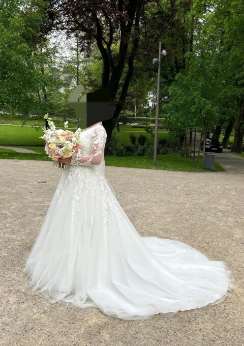 Second Hand Brautkleid Prinzessin Gr. 38 Maßgeschneidert Foto 1