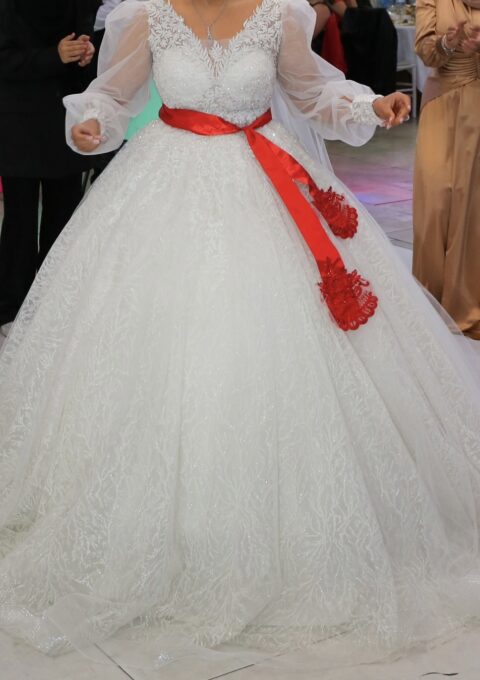 Second Hand Brautkleid Istanbul Maßschneiderung WD15U25 Prinzessin Gr. 42 Maßgeschneidert Foto 1