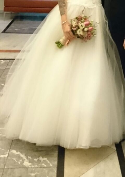 Second Hand Brautkleid Prinzessin Gr. 38 Foto 1