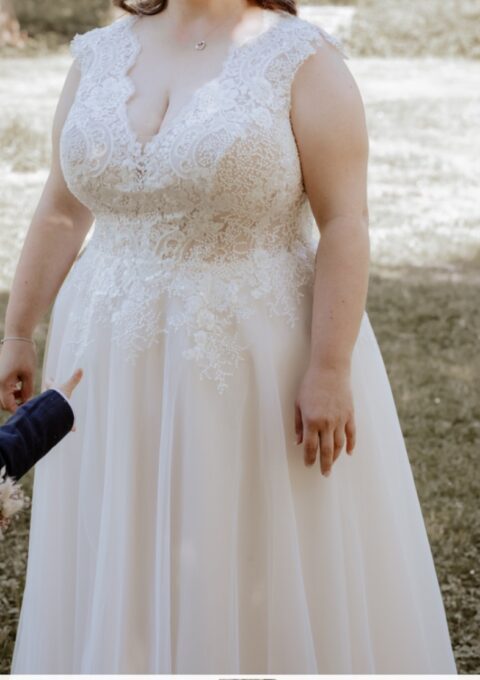 Second Hand Brautkleid Sedinum bridal A463 A-Linie Gr. 52 Maßgeschneidert Foto 1