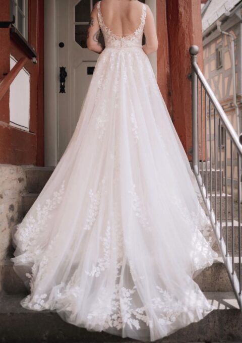 Second Hand Brautkleid Folgt Folgt Fit and Flare Gr. 42 Foto 1