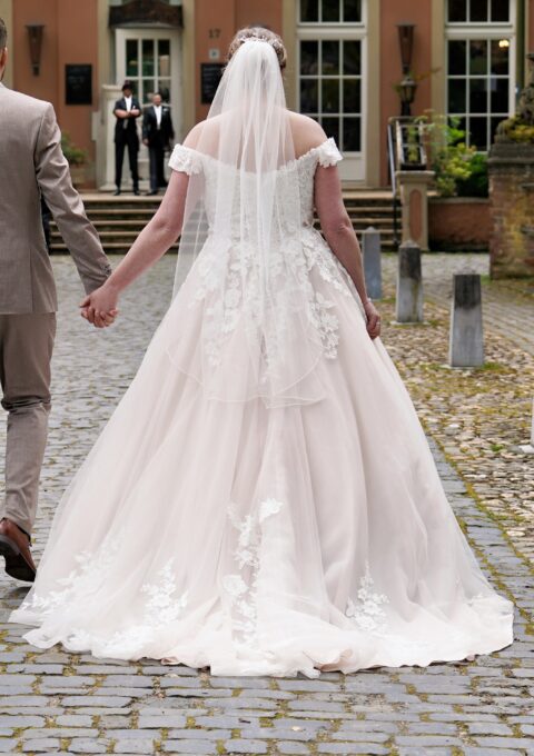 Second Hand Brautkleid Eddy K A-Linie Gr. 42 Foto 1