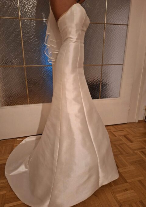 Second Hand Brautkleid Hochzeitshaus Frankfurt am Main Maßanfertigung Fit and Flare Gr. 36 Maßgeschneidert Foto 1
