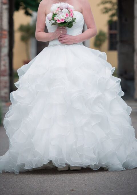 Second Hand Brautkleid Diane Legrand Prinzessin Gr. 40 Foto 1