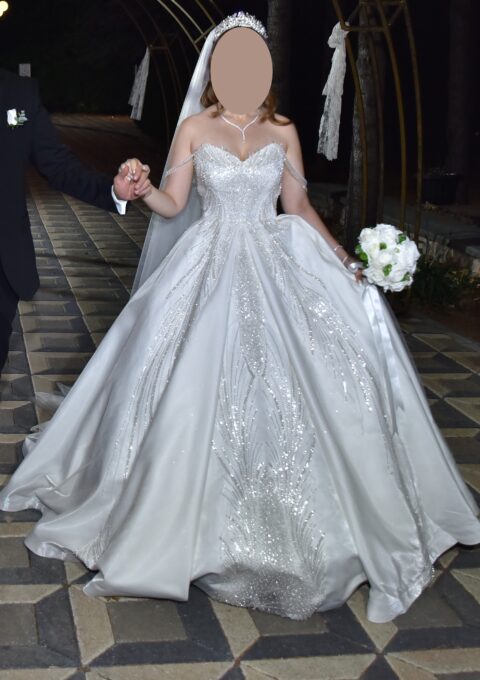 Second Hand Brautkleid Trkei Prinzessin Gr. 38 Mageschneidert Foto 1