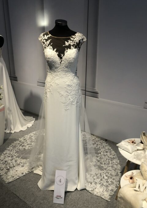 Second Hand Brautkleid Lina Becker Fit and Flare Gr. 34 Foto 1