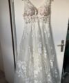 Second Hand Brautkleid Essense of Australia D3783 A-Linie Gr. 42 Maßgeschneidert Foto 1