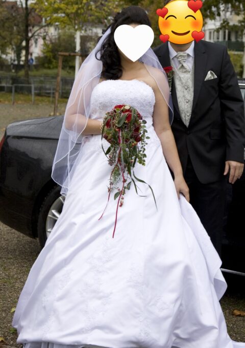 Second Hand Brautkleid Braut-Salon Lecher Prinzessin Gr. 44 Mageschneidert Foto 1