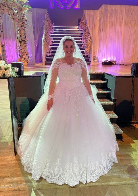 Second Hand Brautkleid ZADE Prinzessin Gr. 44 Maßgeschneidert Foto 1