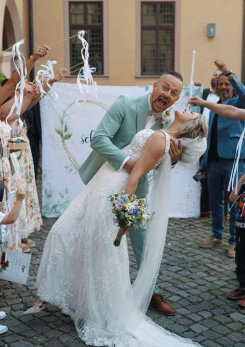 Second Hand Brautkleid Trs Chic Fit and Flare Gr. 36 Mageschneidert Foto 1
