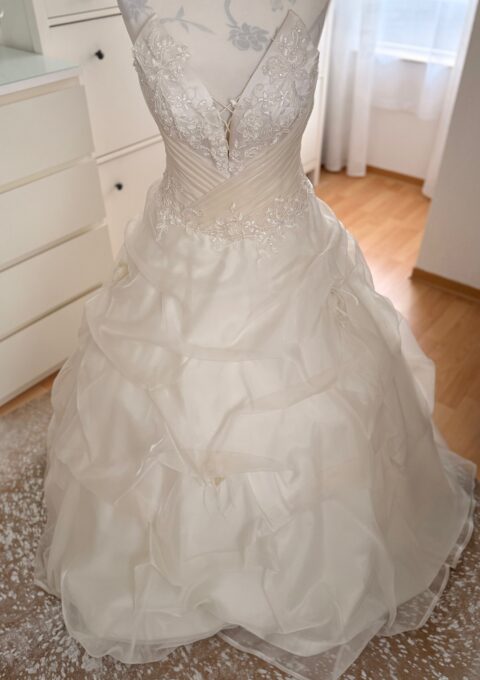 Second Hand Brautkleid Liana Brautmodesalon.de Liana 2008 Prinzessin Gr. 40 Neu & ungetragen Foto 1