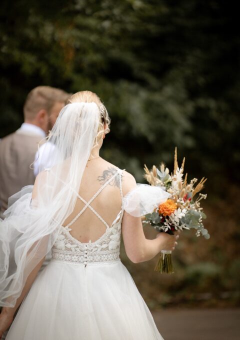 Originalbild Second Hand Brautkleid Ladybird LL32200 ND/IV Tulle&Lace A-Linie Gr. 36 Foto 1