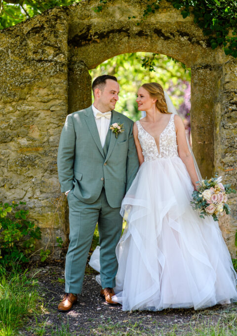 Second Hand Brautkleid Diane Legrand Prinzessin Gr. 36 Foto 1