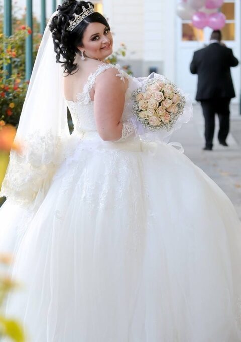 Second Hand Brautkleid Miss Dilara Cinderella Prinzessin Gr. 46 Foto 1