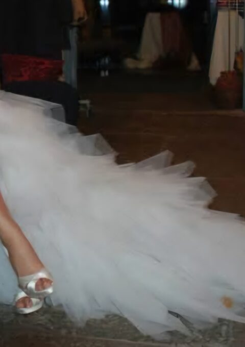 Second Hand Brautkleid Made in Italy Vokuhila Gr. 36 Maßgeschneidert Foto 1