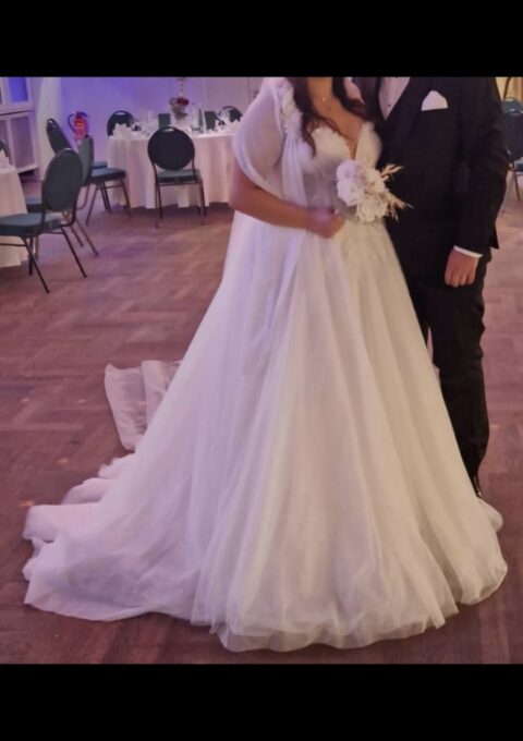 Second Hand Brautkleid Prinzessin Gr. 44 Mageschneidert Foto 1