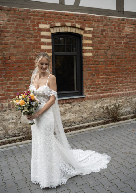 Second Hand Brautkleid Madi Lane Andi Fit and Flare Gr. 34 Foto 1