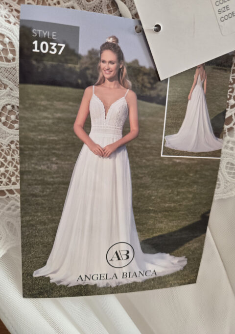 Second Hand Brautkleid Angela Bianca 1037 A-Linie Gr. 44 Mageschneidert Neu &amp ungetragen Foto 1