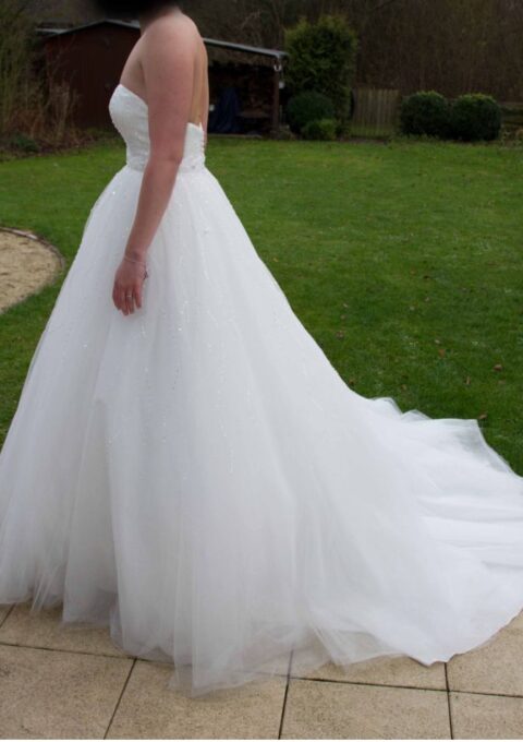 Second Hand Brautkleid Pronovias Urruti Prinzessin Gr. 36 Foto 1