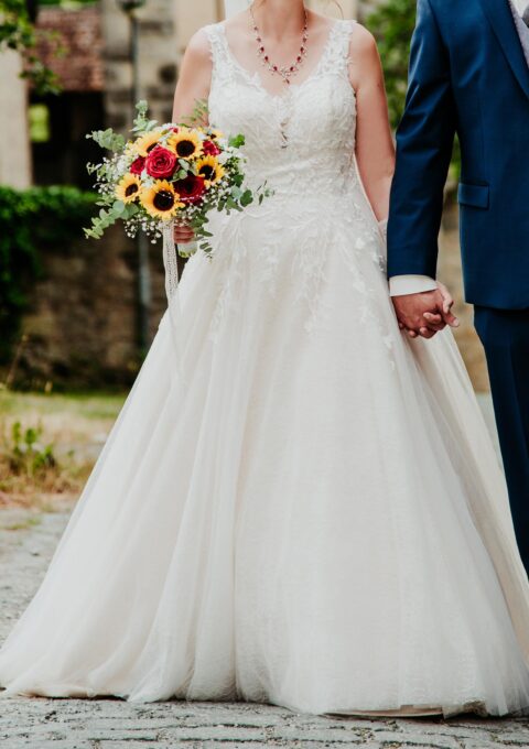 Second Hand Brautkleid Jarice Valentino A-Linie Gr. 42 Foto 1