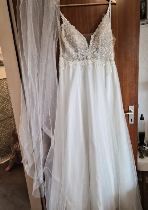 Second Hand Brautkleid Annette Prinzessin Gr. 46 Foto 1